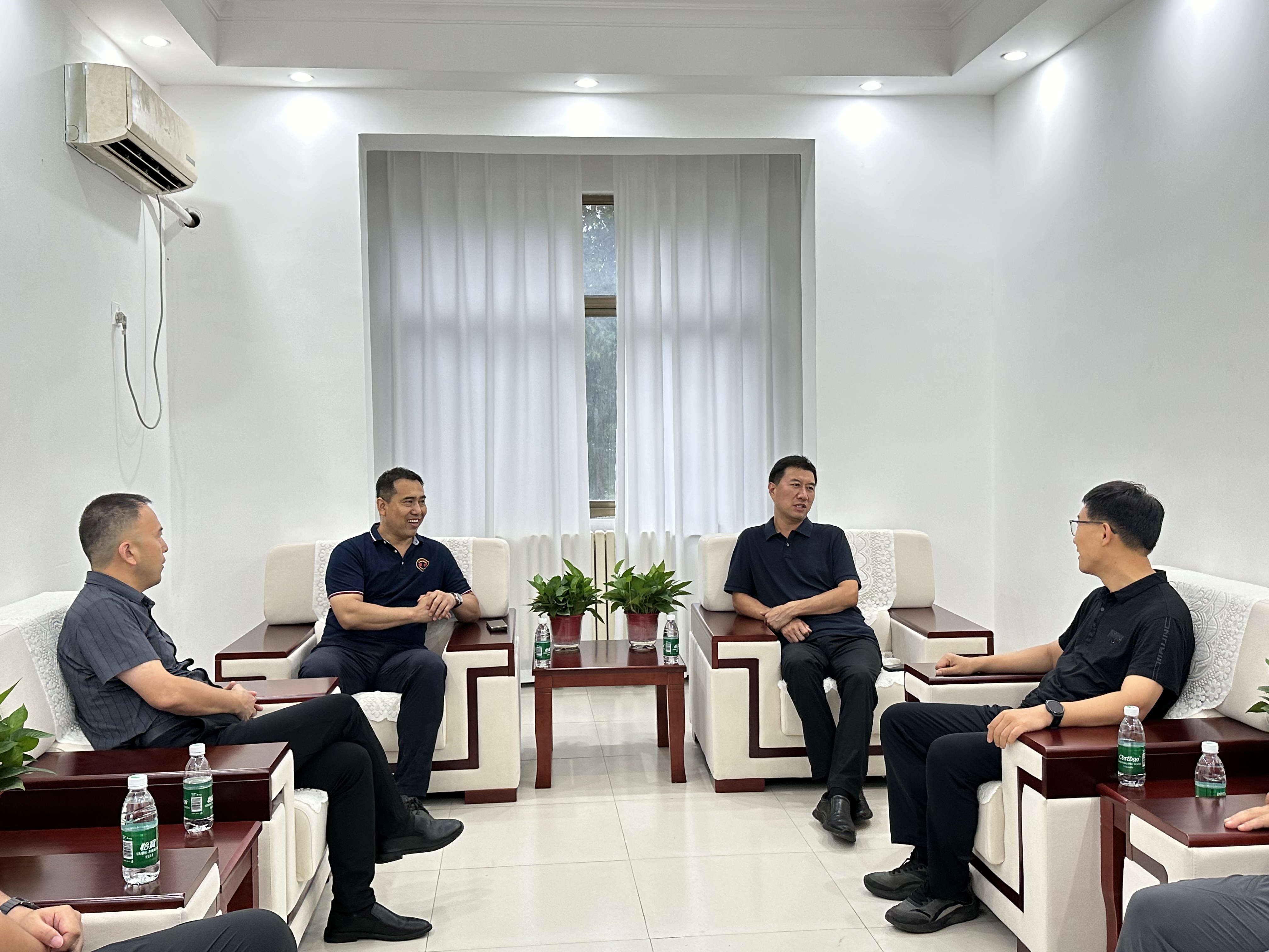 1723427999726802.jpg 1723427999726802.jpg