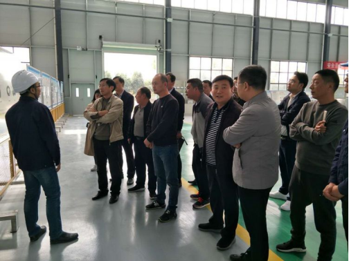 參觀學習拓視野 啟迪思路助轉型——鞏義市民營科技創業園區黨支部組織企業開展轉型升級觀摩交流學習